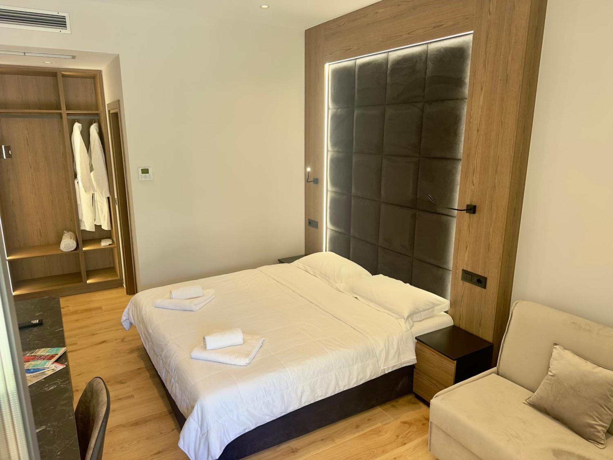 Elmar Comfort Vlorë Екстериор снимка
