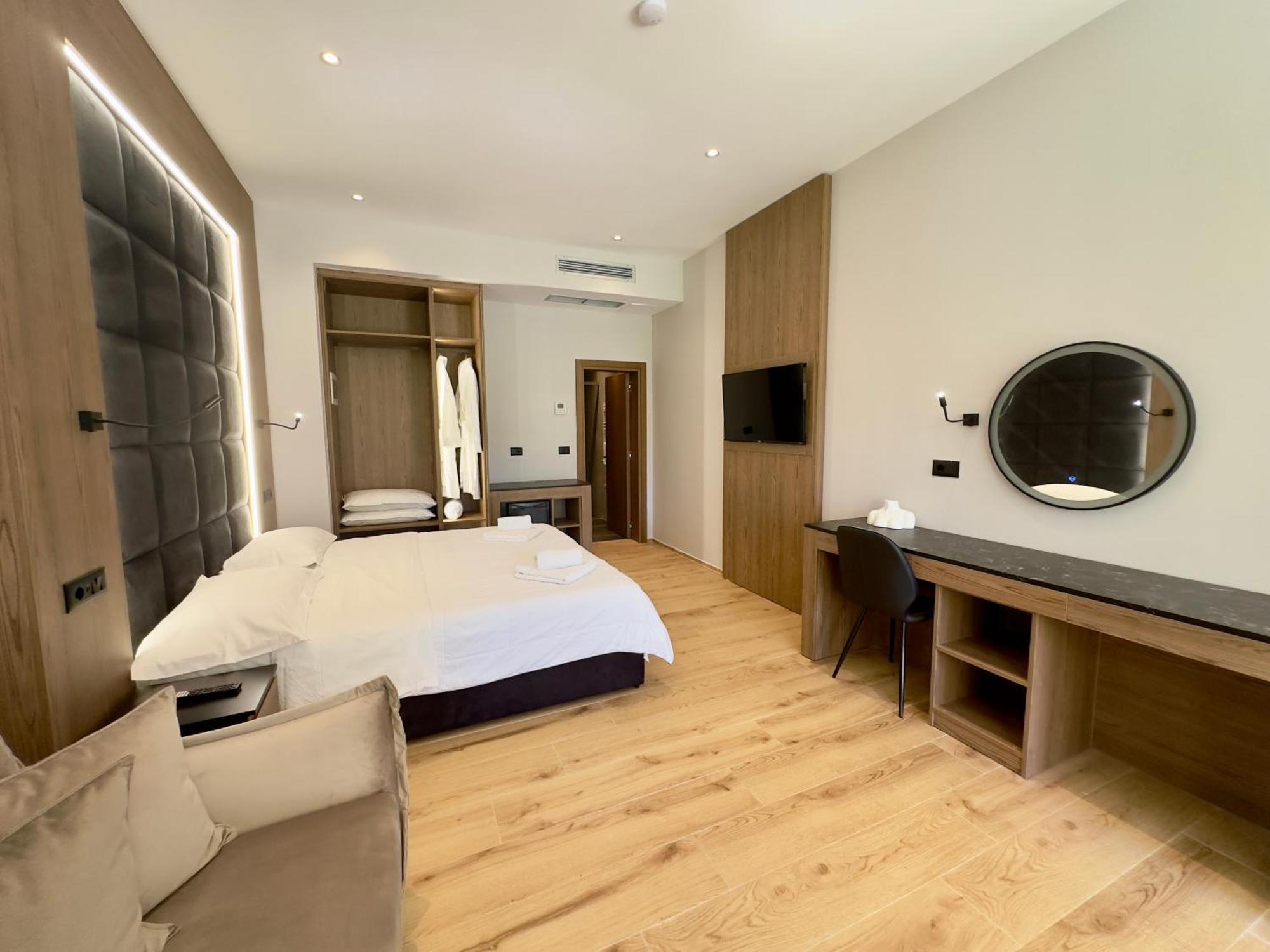 Elmar Comfort Vlorë Екстериор снимка
