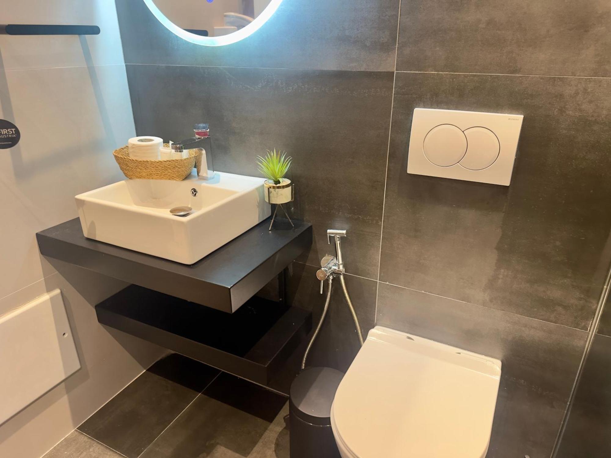 Elmar Comfort Vlorë Екстериор снимка