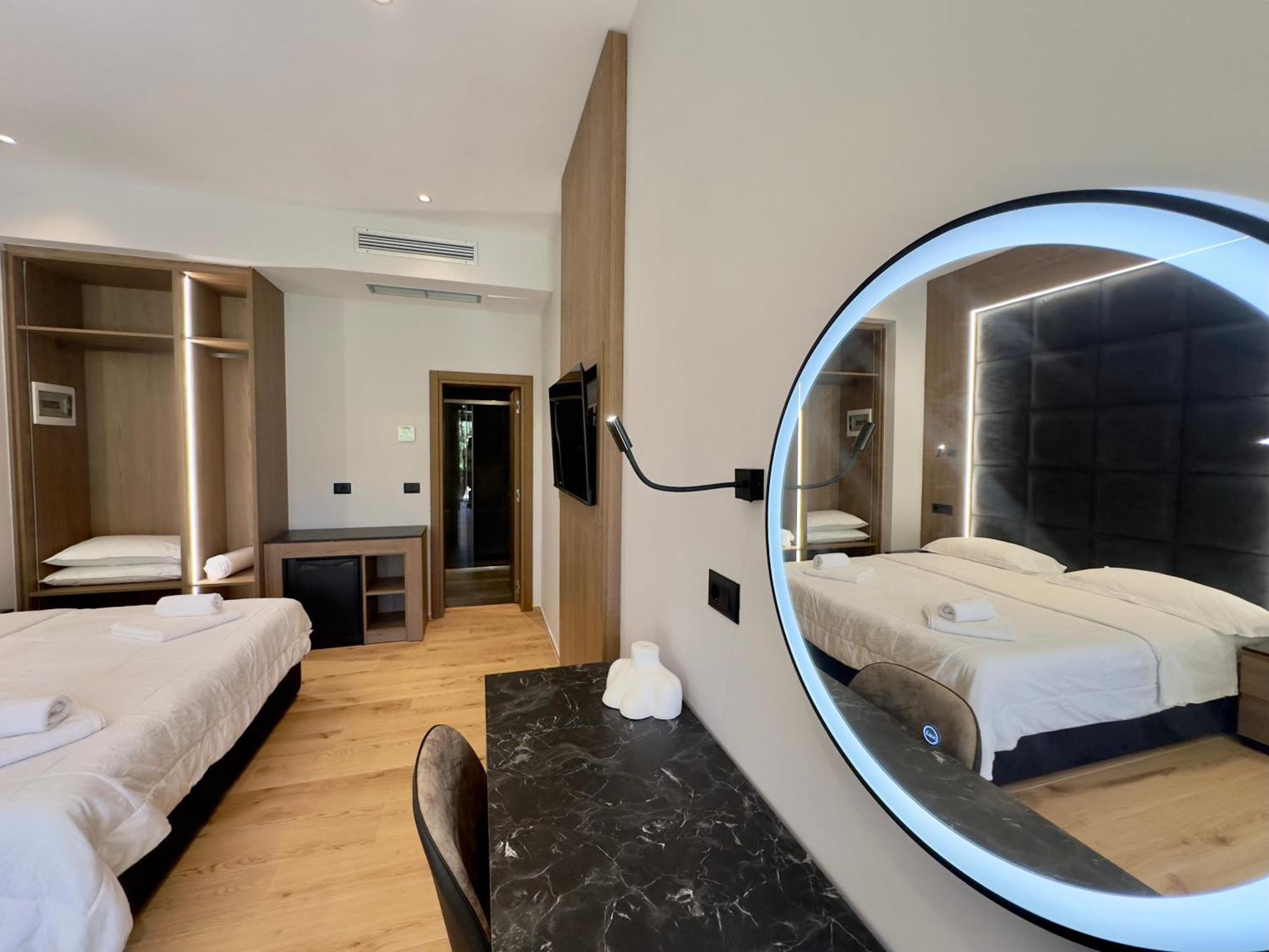Elmar Comfort Vlorë Екстериор снимка