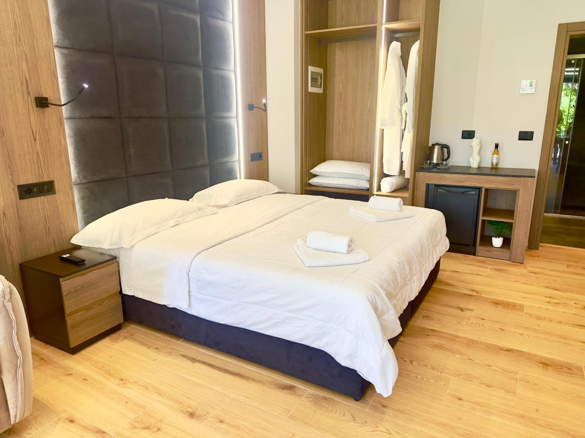 Elmar Comfort Vlorë Екстериор снимка